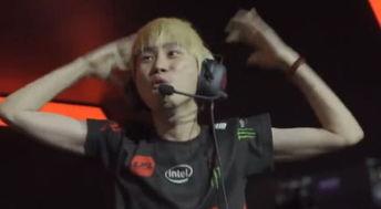 女主播京剧半裸,女主播惊艳半裸演绎传统艺术之美